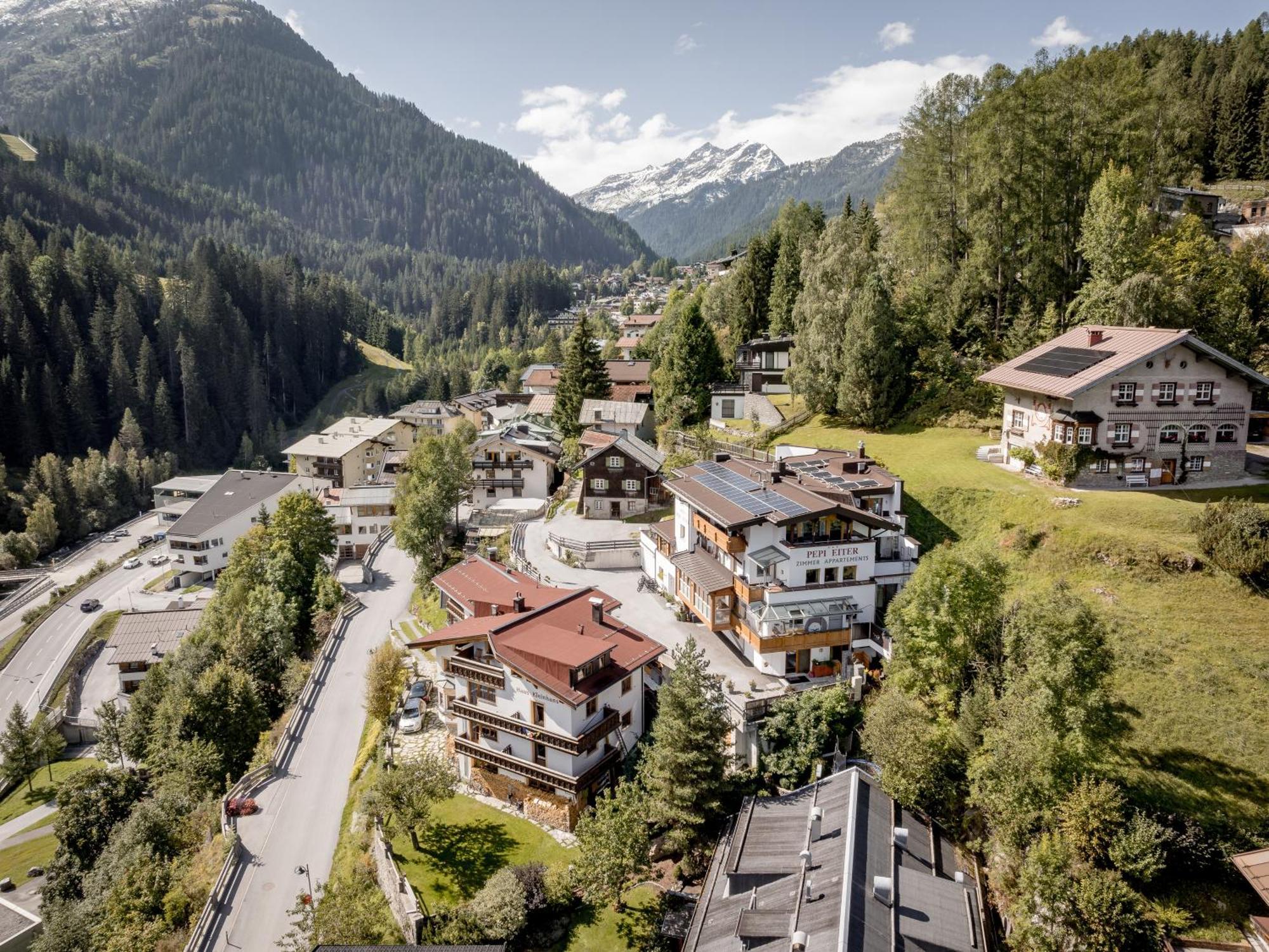 Quality Hosts Arlberg - Haus Pepi Eiter Hotel St. Anton am Arlberg Exterior foto